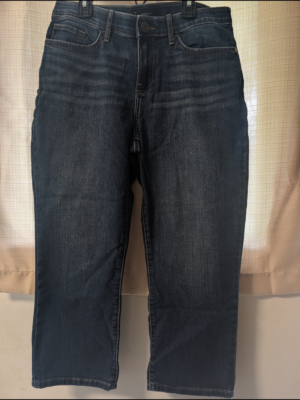 Women's Capri Jeans in Dark Blue Denim Mid Rise Lee Regular Fit Size 8